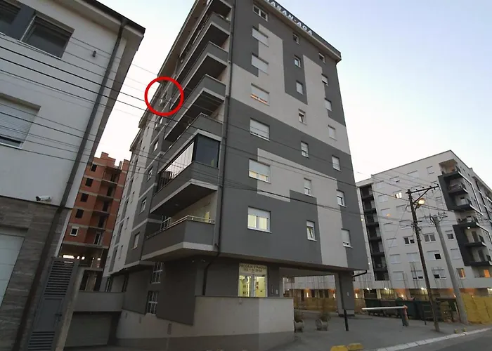 아파트 Studio Apartments *
